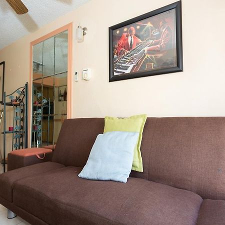Cozy Accommodations Kingston Extérieur photo